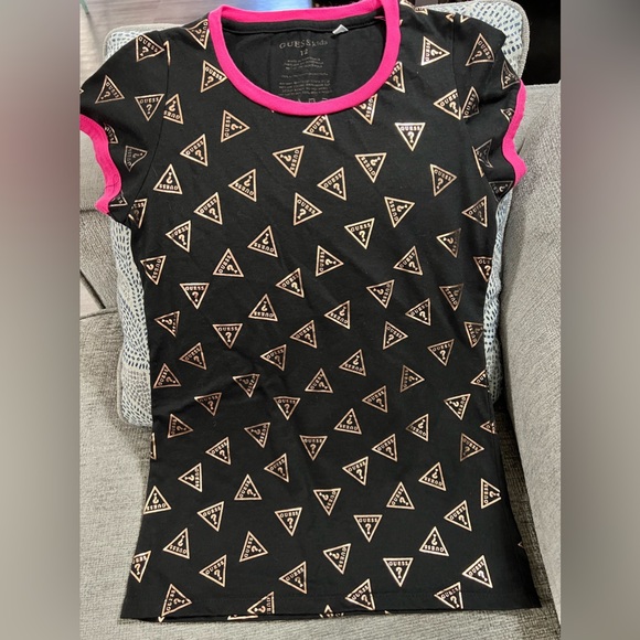 Guess Kids 4 tshirts size 12 - Picture 7 of 12